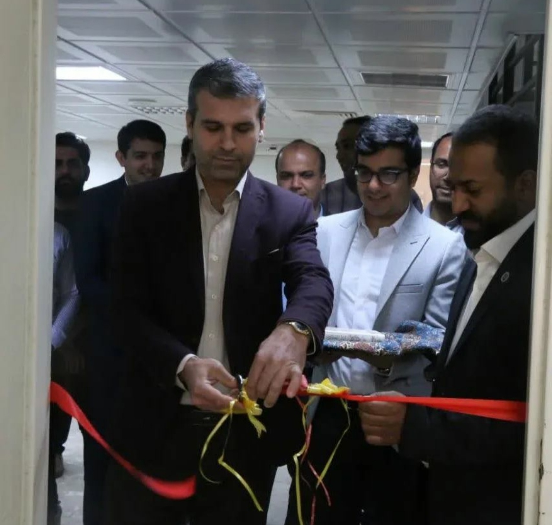 افتتاح دفتر دبیرخانه بنیاد نخبگان در دانشکده مهندسی نفت، گاز و پتروشیمی